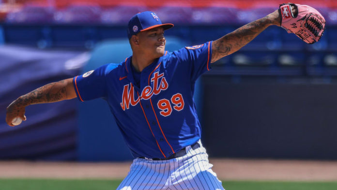 Tijuan Walker on the mound throwing for the NY Mets.