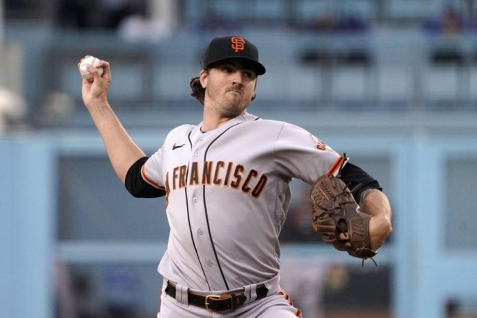 Kevin Gausman at the mound for the SF Giants.